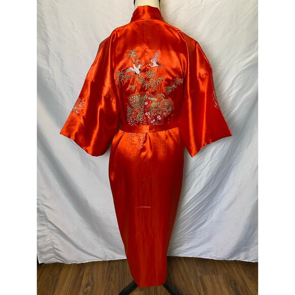 Vintage Oriental Embroidered Kimono Robe Cover Up Red Floral Crane Waist Tie - Picture 5 of 12
